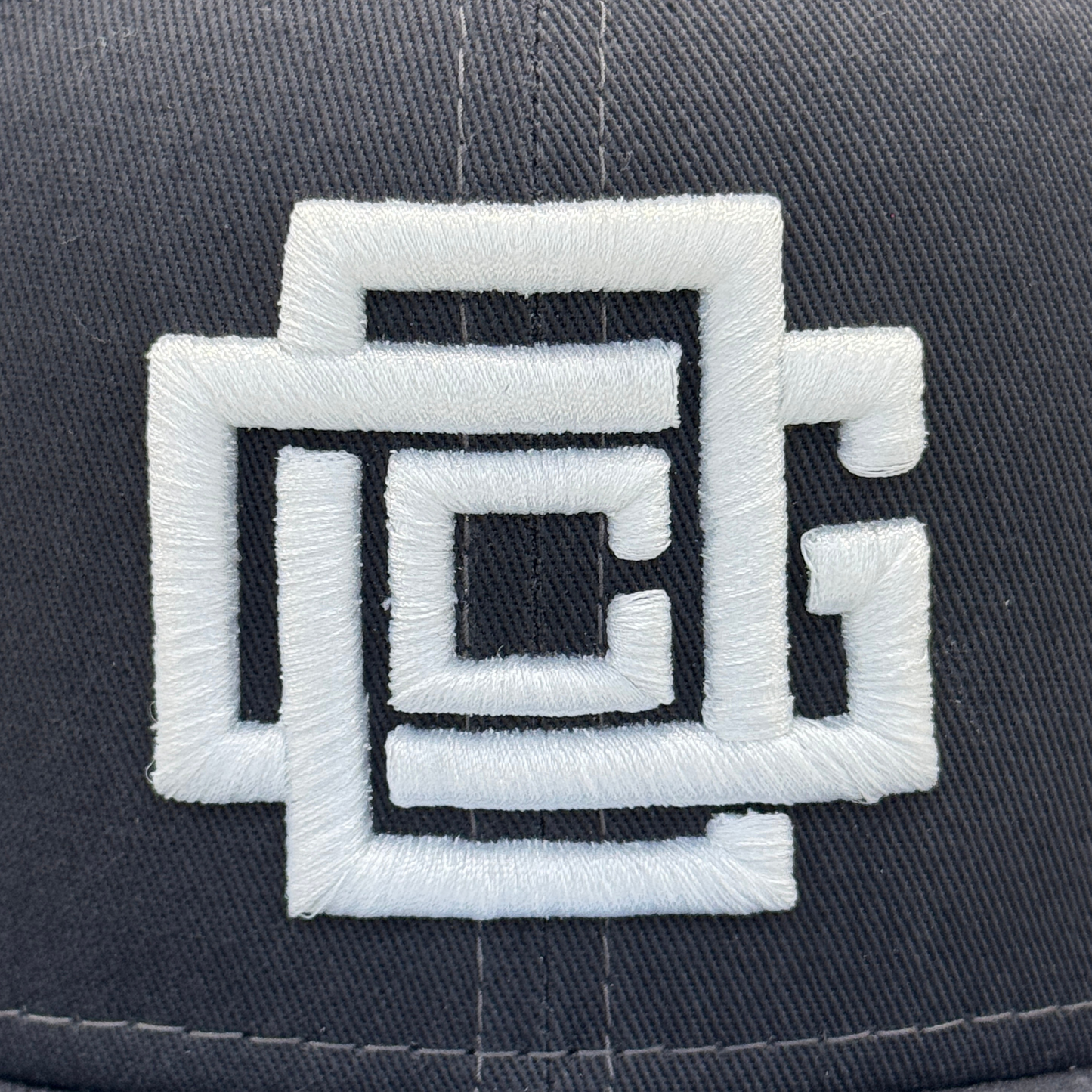 O.G.C(オージーシー) スナップバック