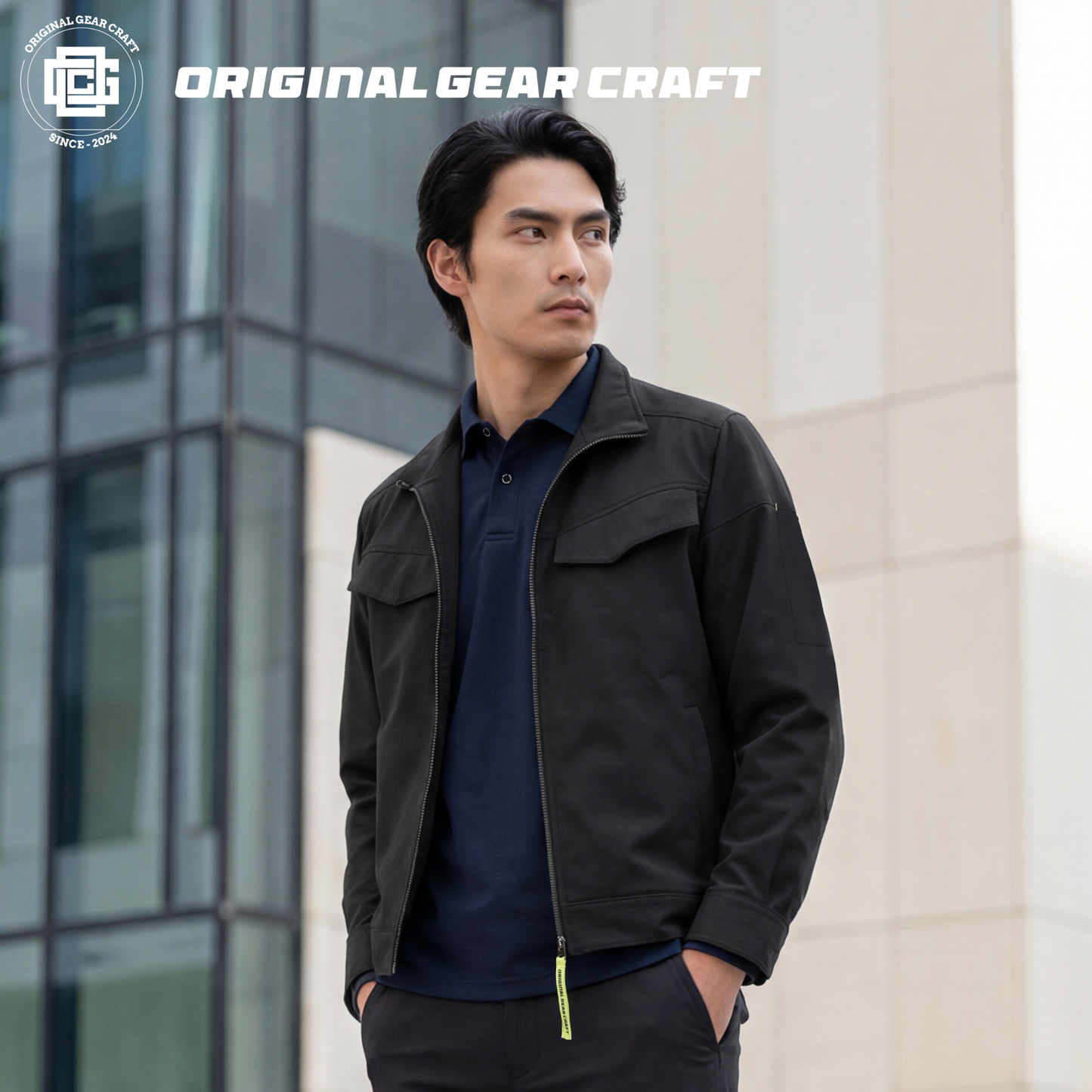 ORIGINAL GEAR CRAFT 26ASJKT02 ストレッチジャケットの正面。スマートなジップアップ仕様のミニマルな男女兼用デザイン（カラー：ブラック）