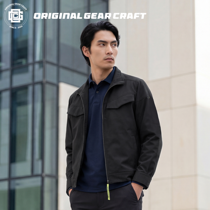ORIGINAL GEAR CRAFT 26ASJKT02 ストレッチジャケットの正面。スマートなジップアップ仕様のミニマルな男女兼用デザイン（カラー：ブラック）